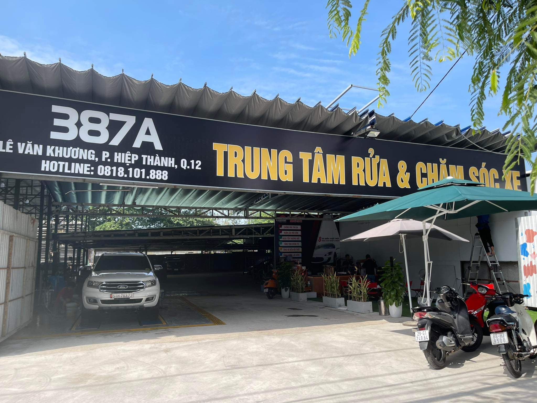 Trung Tâm Rửa Xe Chăm Sóc Xe Hiệp Thành