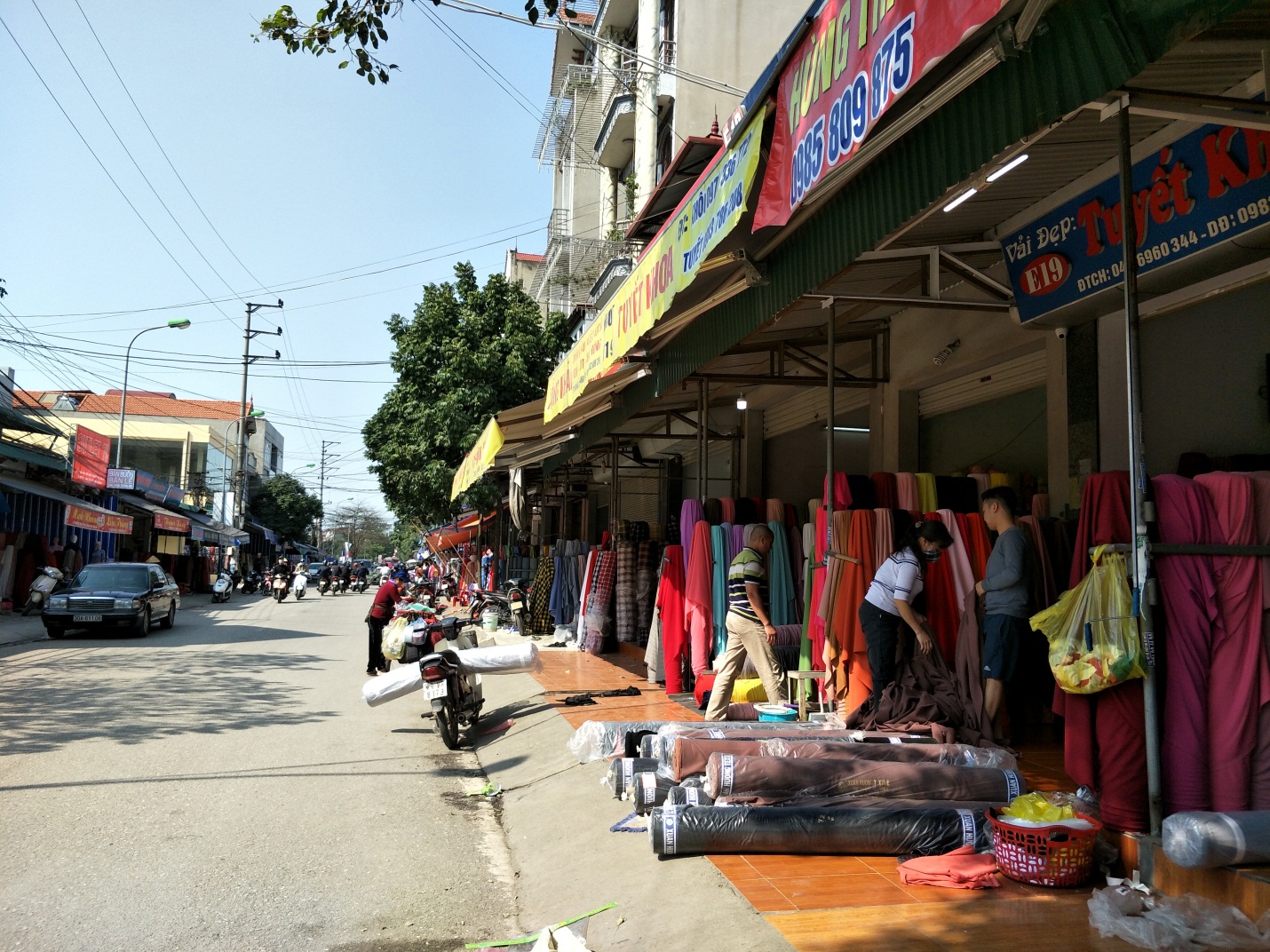 4 địa chỉ tại Hà Nội cung cấp nguồn hàng quần áo-chợ ninh hiệp