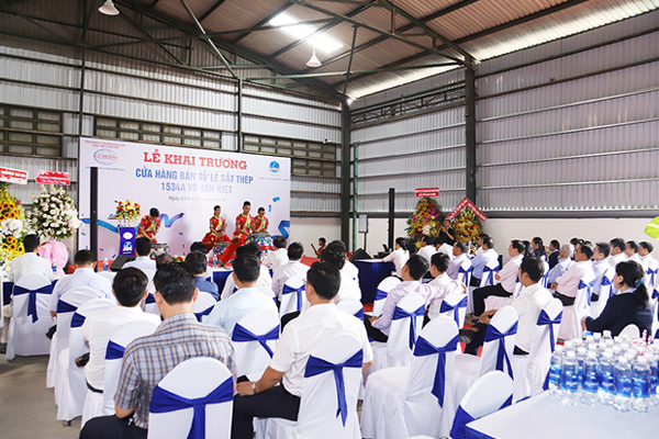 Nguồn nhân lực Công ty cổ phần tập đoàn thép Nguyễn Minh