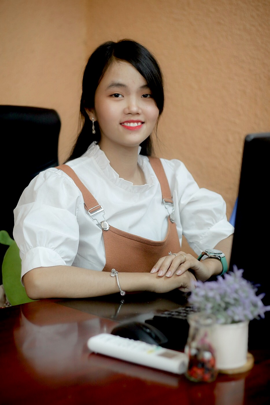 Một số vị trí việc làm cụ thể sinh viên có thể làm tại Bình Phước sau khi tốt nghiệp chuyên ngành xuất nhập khẩu