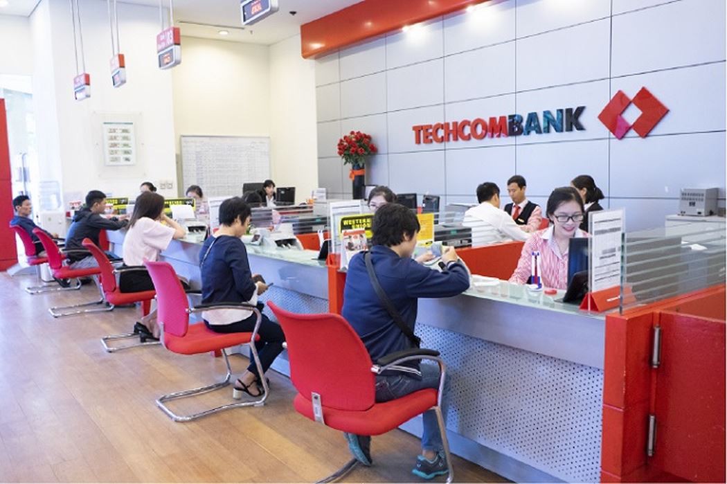làm nhân viên giao dịch trong Ngân hàng TMCP Kỹ thương Việt Nam