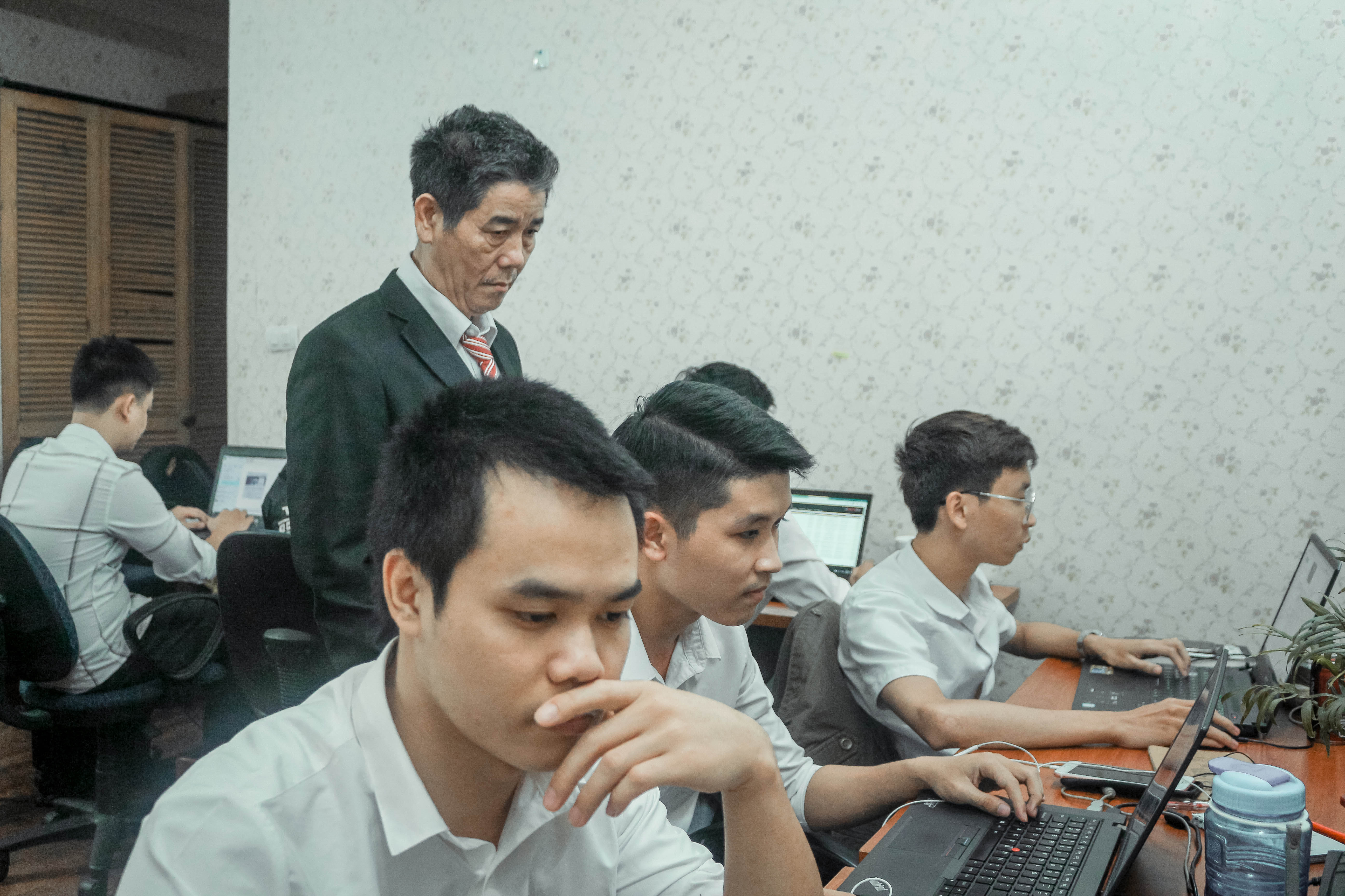  Điện tử viễn thông và tương lai việc làm tại Hà Nội