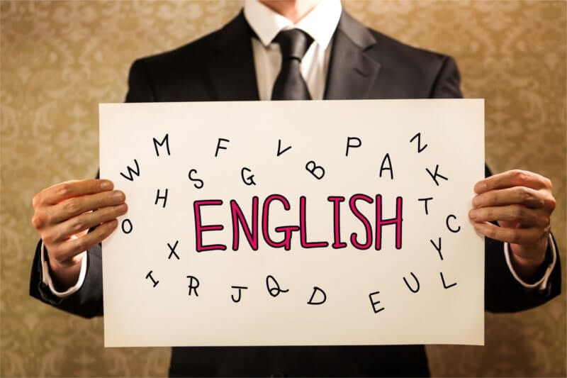 Học tiếng Anh giao tiếp thông qua hội thoại cơ bản tiếng Anh
