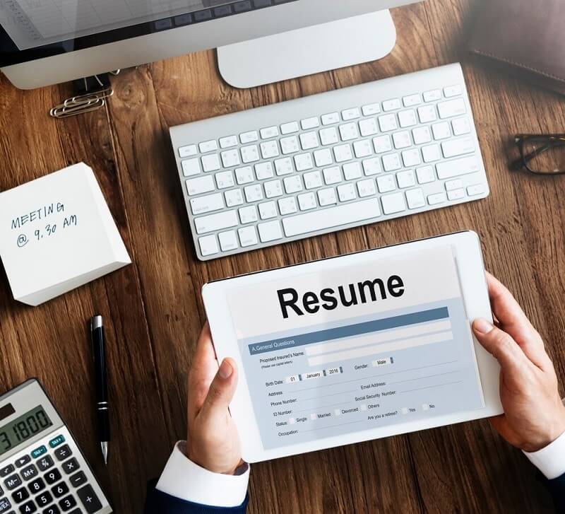 Hồ sơ rõ ràng và cụ thể giúp bạn nổi bật trước nhà tuyển dụng