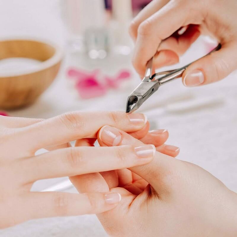 Công việc của một thợ vẽ móng?
