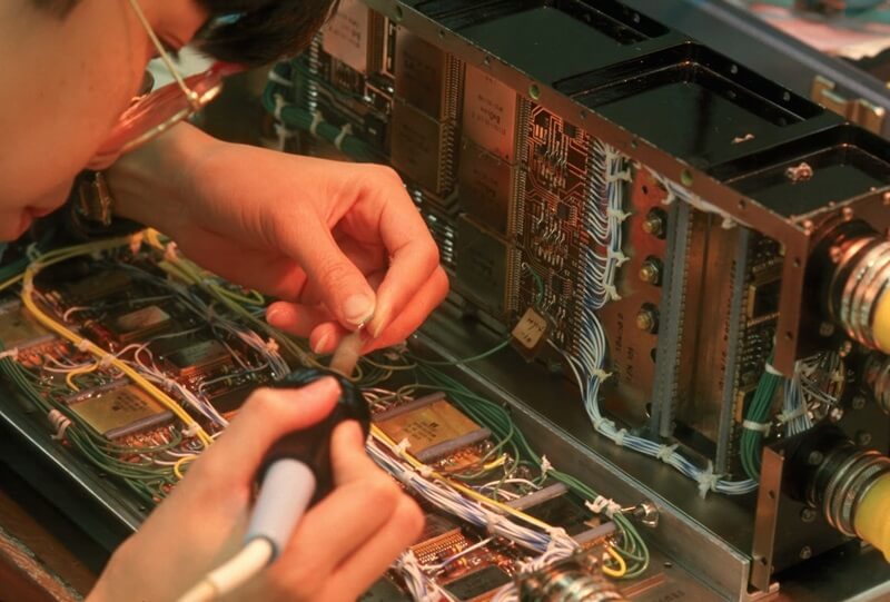 Đảm bảo sản phẩm phần cứng đạt tiêu chuẩn cao trước khi phân phối