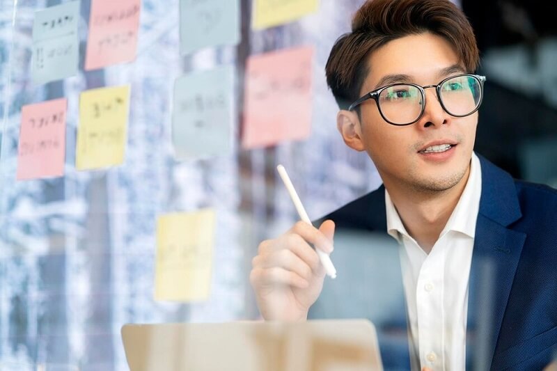 Chủ động học hỏi và kết nối là hai hành động giúp bạn phát triển nhanh trong môi trường thực tập