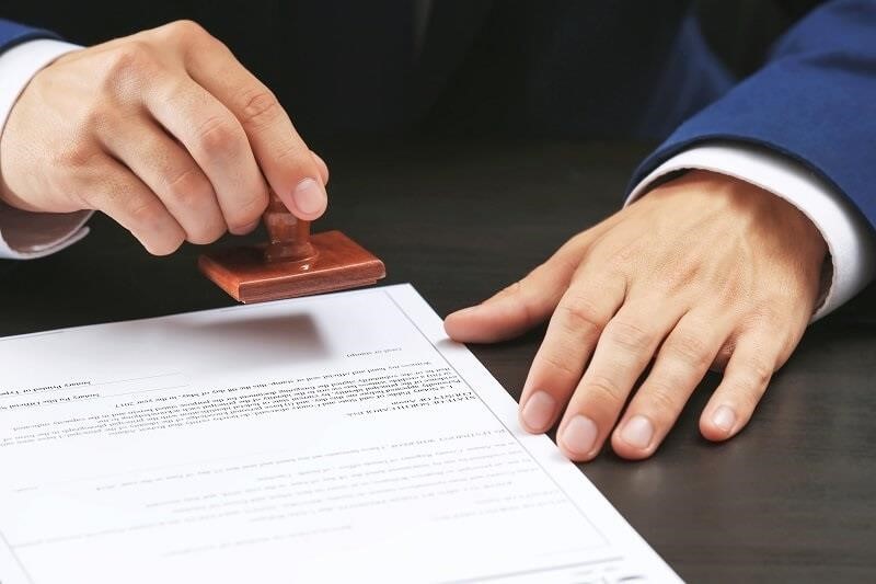 Cá nhân nên tự minh đi xin chứng thực sơ yếu lý lịch