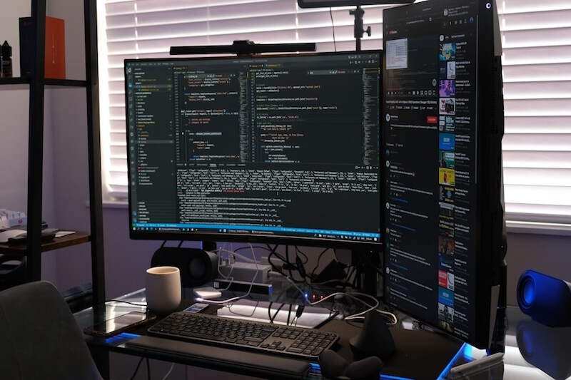 Giao diện phát triển bằng ReactJS trong môi trường làm việc thực tế