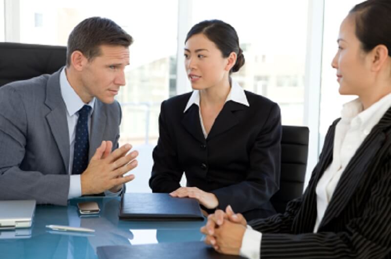 Công việc chính của nhân viên dịch thuật tiếng Anh là gì?