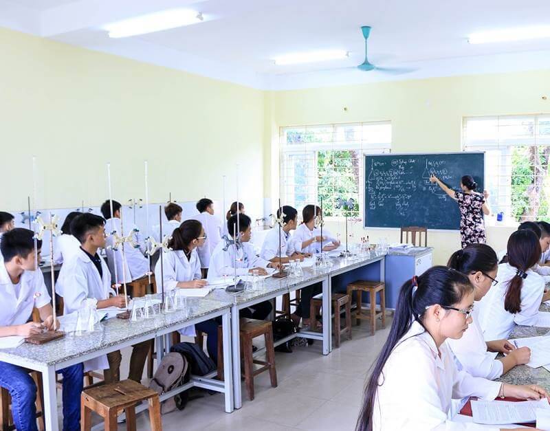 Công việc giảng viên môi trường