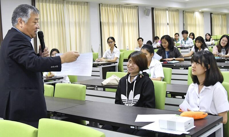 Công việc giảng dạy tiếng Nhật part time có những hoạt động gì?