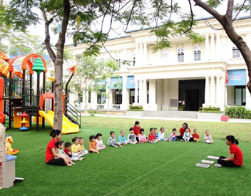 Tổ chức hoạt động giảng dạy ở trường mầm non