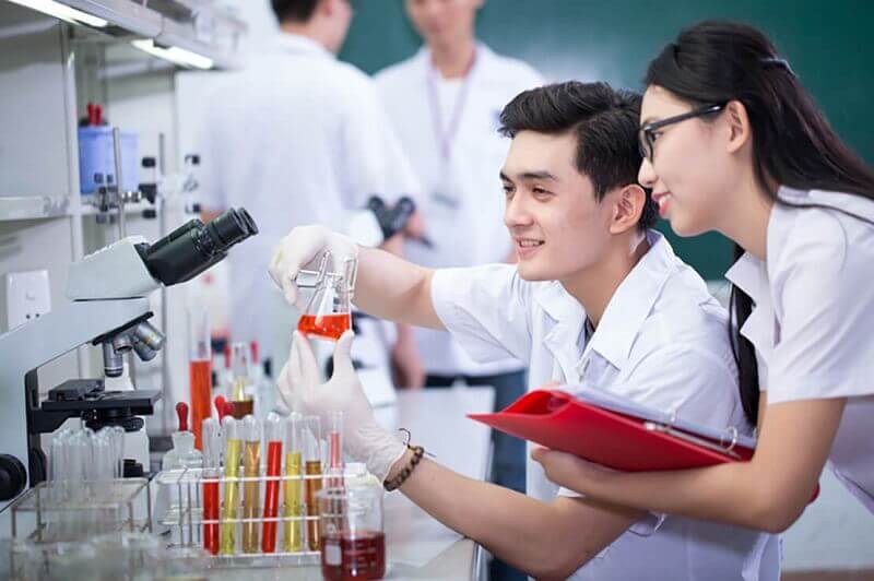 Giảng viên dược có mức lương trung bình