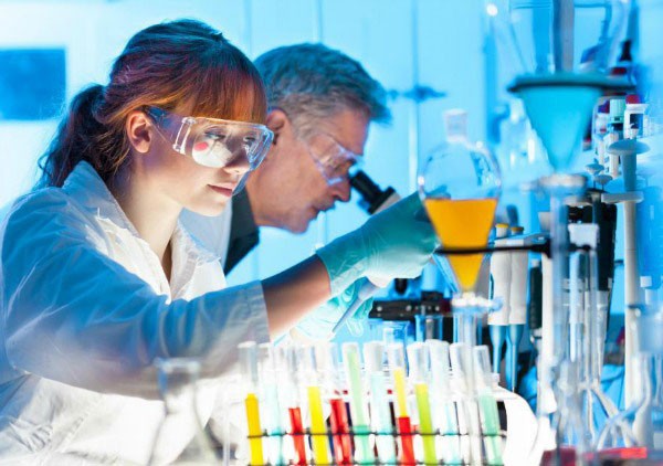 Ngành y tế, chăm sóc sức khỏe và công nghệ sinh học