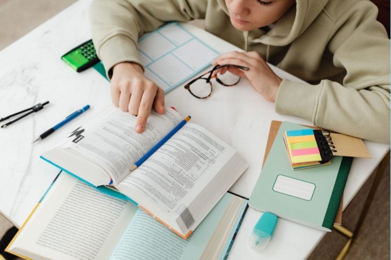 Khái niệm, định nghĩa về chăm chỉ là gì?