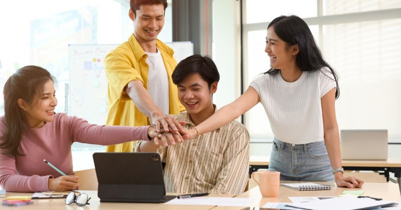 Chăm chỉ mang lại  nhiều giá trị cùng ý nghĩa lợi ích cho cá nhân và xã hội
