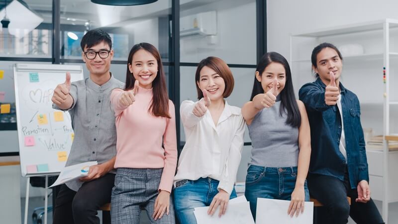 Khái niệm layoff phản ánh biến động nhân sự toàn cầu
