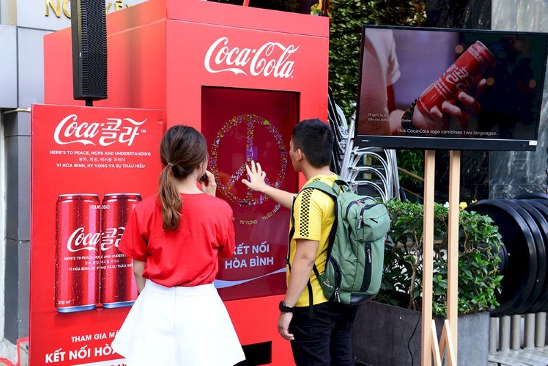 Coca-Cola thương hiệu lớn thành công với chiến dịch OOH