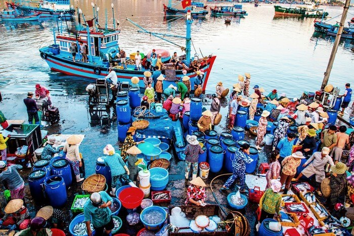 Thương mại nhộn nhịp tại thành phố Nha Trang