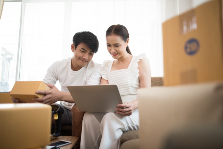 Hợp tác với các bộ phận nội bộ để phát triển bền vững