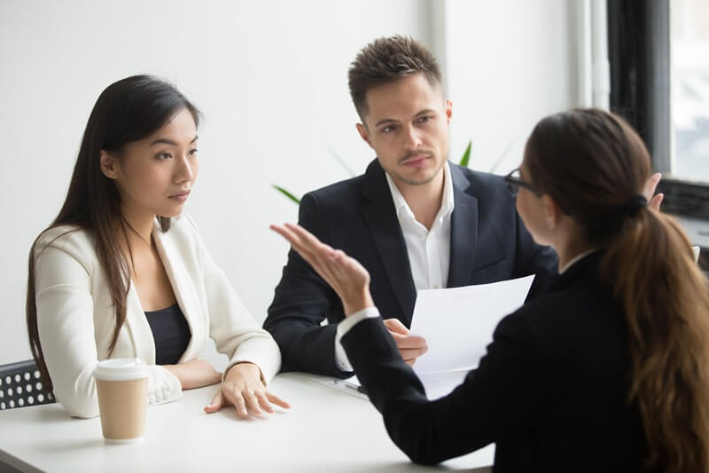 Thuyết phục khách hàng bằng giá trị vượt trội của dịch vụ