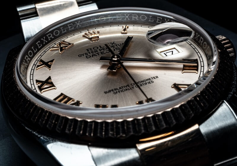 Giá đồng hồ chuẩn Chronometer