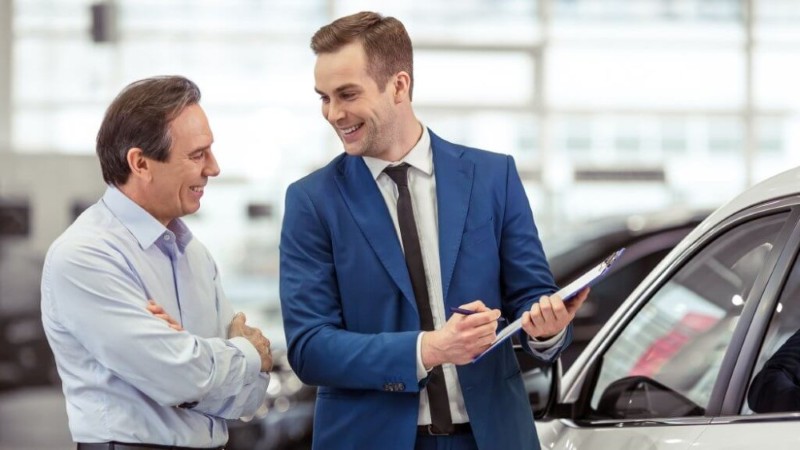 Salesman là gì? Mô tả công việc và cơ hội nghề nghiệp hấp dẫn