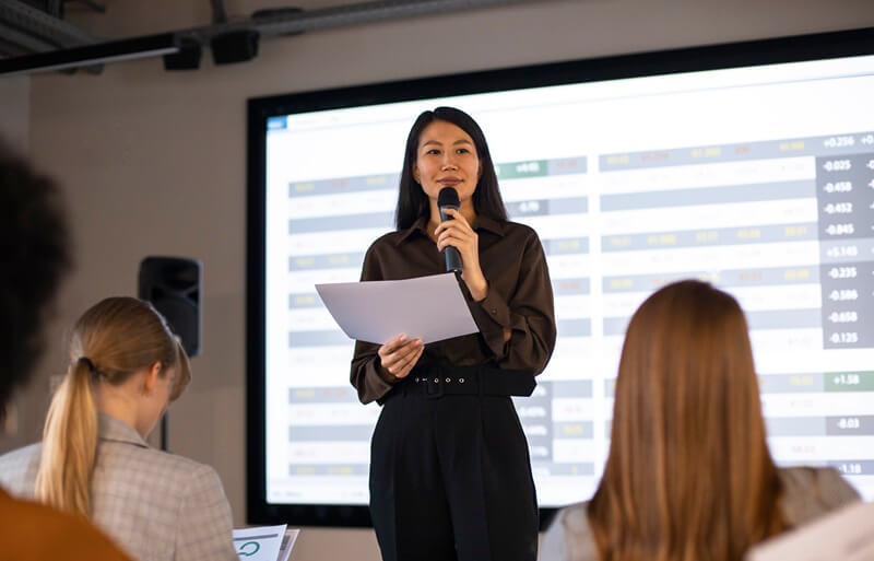Pitching là gì? Kỹ năng thuyết phục ý tưởng trong kinh doanh
