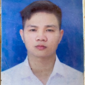 Kỹ sư kiểm tra thiết bị